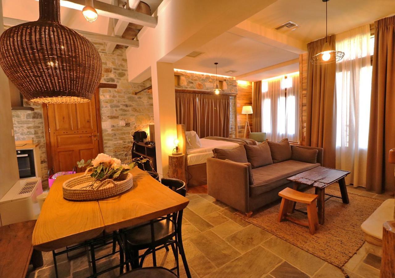 Adama Hotel Mouresi Exterior photo